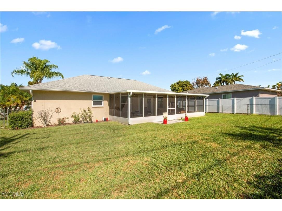 2124 NE 3rd Terrace Cape Coral FL 33909 2026000642 image27