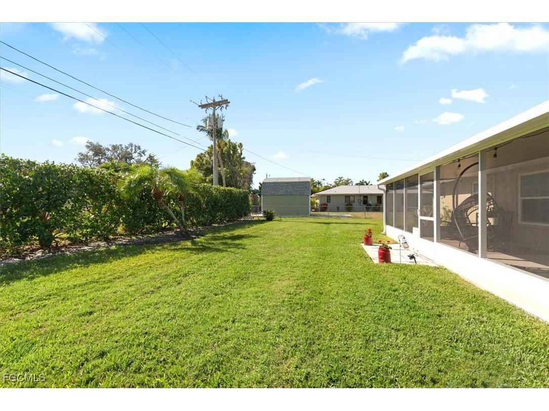 2124 NE 3rd Terrace Cape Coral FL 33909 2026000642 image31