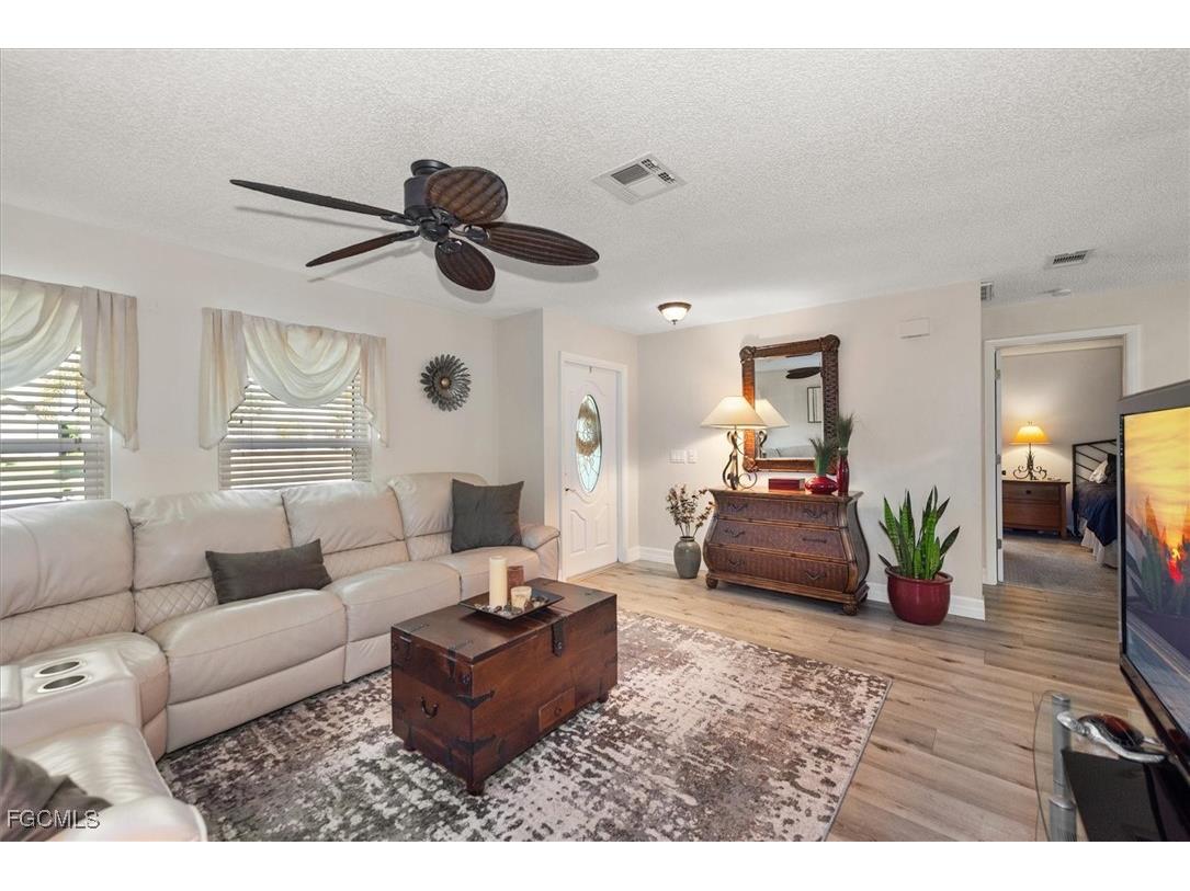 2124 NE 3rd Terrace Cape Coral FL 33909 2026000642 image5