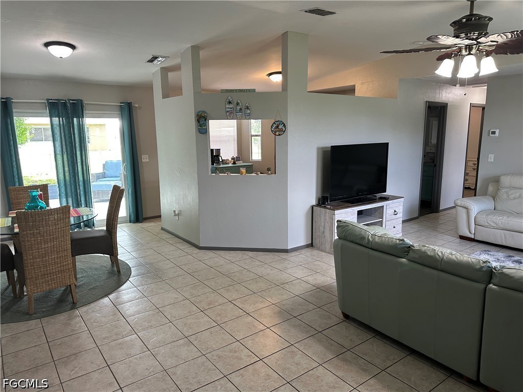 2124 NE 7th Place Cape Coral FL 33909 2026029382 image3