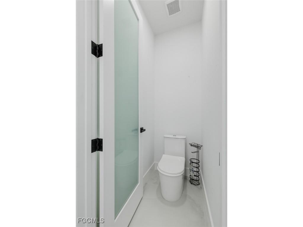 2124 NW 21st Street Cape Coral FL 33993 2026004850 image23