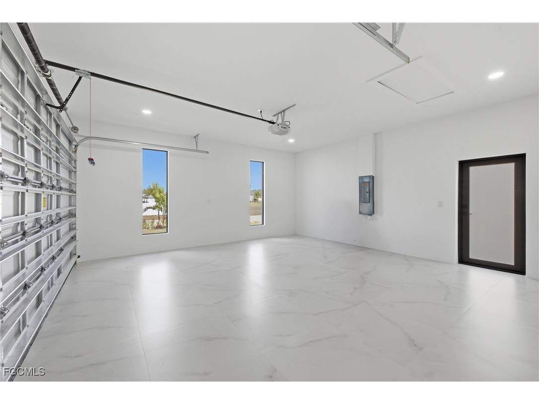 2124 NW 21st Street Cape Coral FL 33993 2026004850 image28