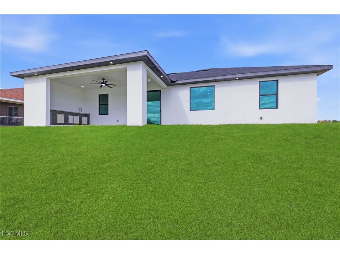 2124 NW 21st Street Cape Coral FL 33993 2026004850 image39