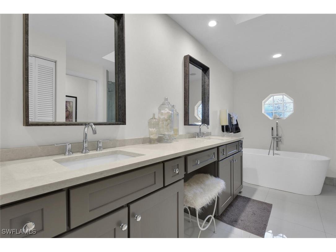 2124 Paget Circle #1 Naples FL 34112 225062825 image11