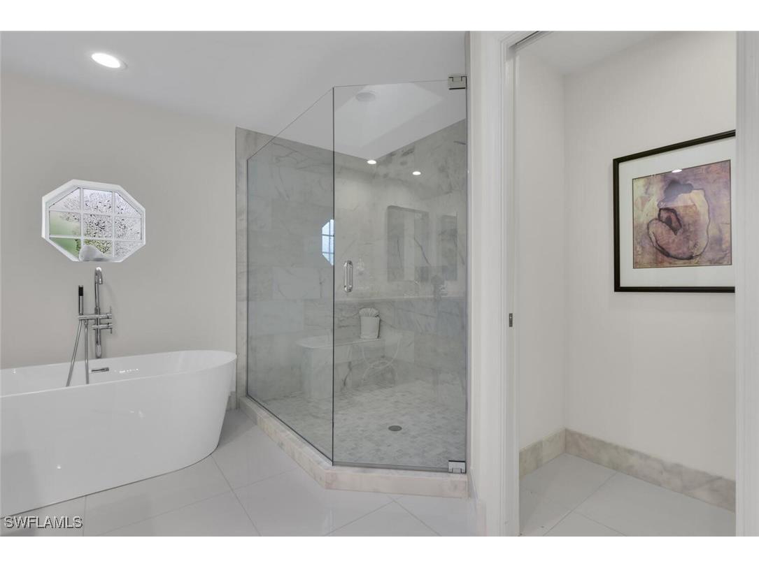 2124 Paget Circle #1 Naples FL 34112 225062825 image12
