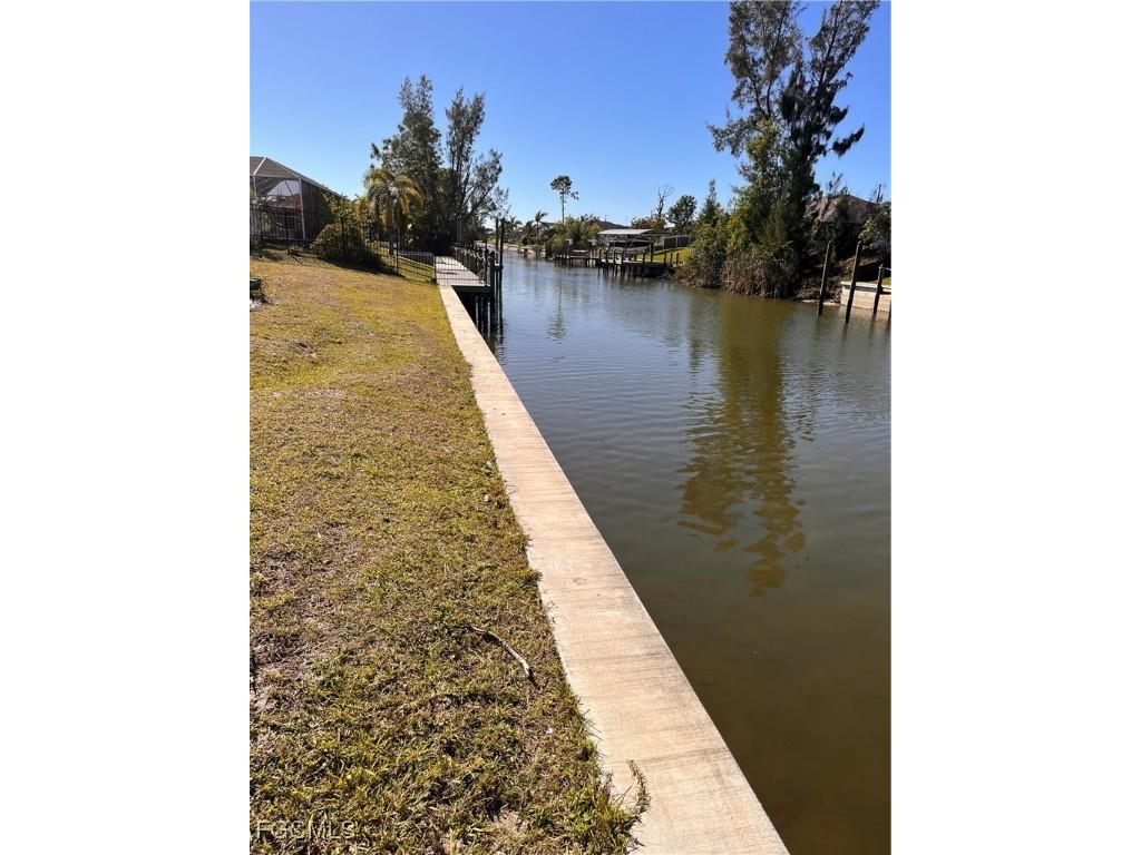 2124 SW 17th Avenue Cape Coral FL 33991 2025015969 image1