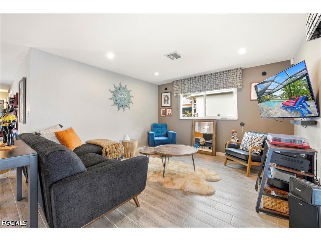 2124 Saint Croix Avenue Fort Myers FL 33905 2026016281 image12