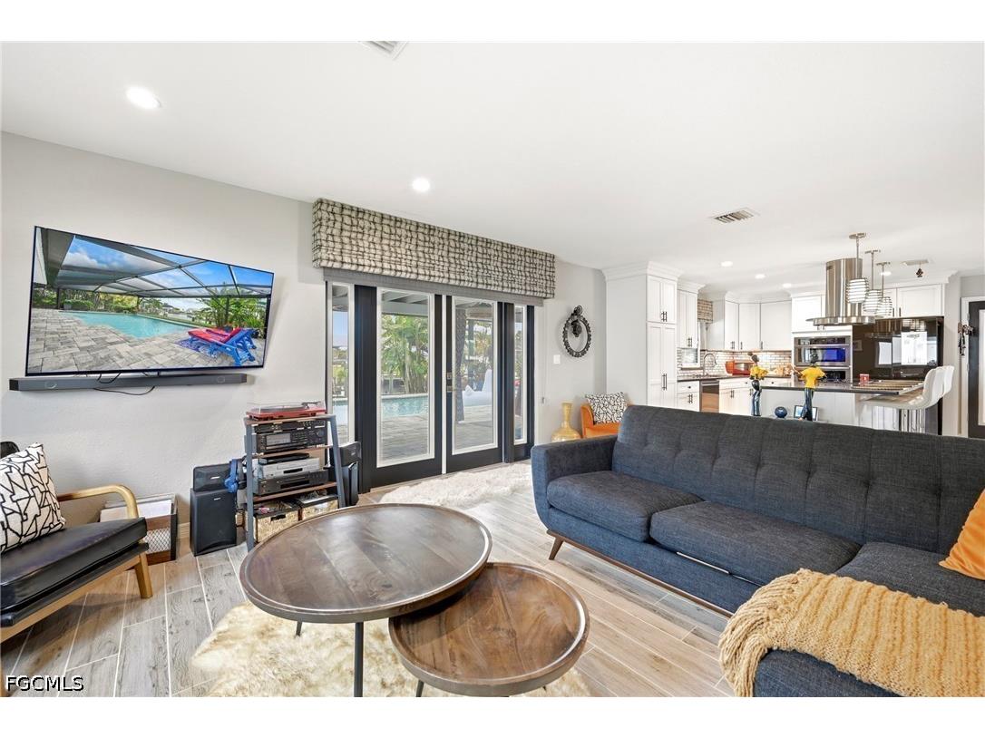 2124 Saint Croix Avenue Fort Myers FL 33905 2026016281 image14