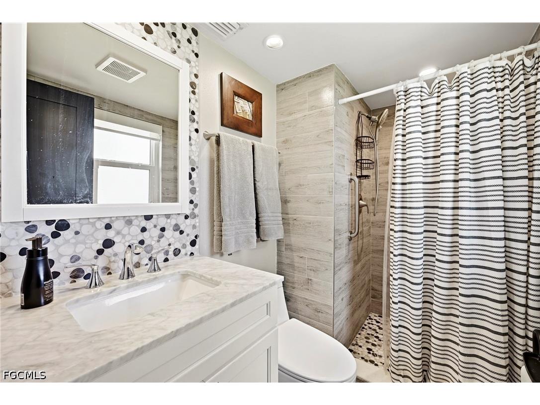 2124 Saint Croix Avenue Fort Myers FL 33905 2026016281 image27