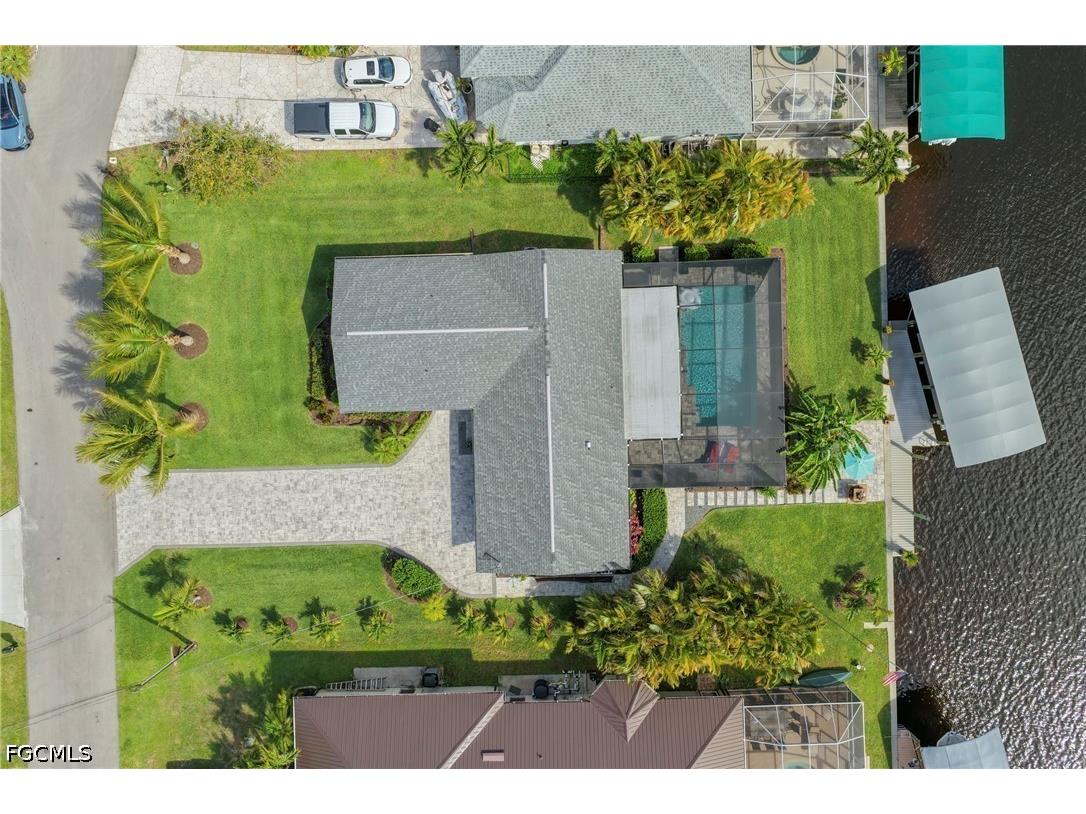 2124 Saint Croix Avenue Fort Myers FL 33905 2026016281 image32
