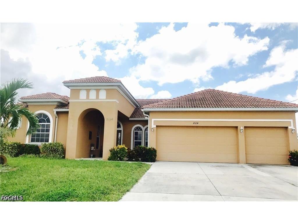 2124 Skyline Boulevard Cape Coral FL 33991 2026014645 image1