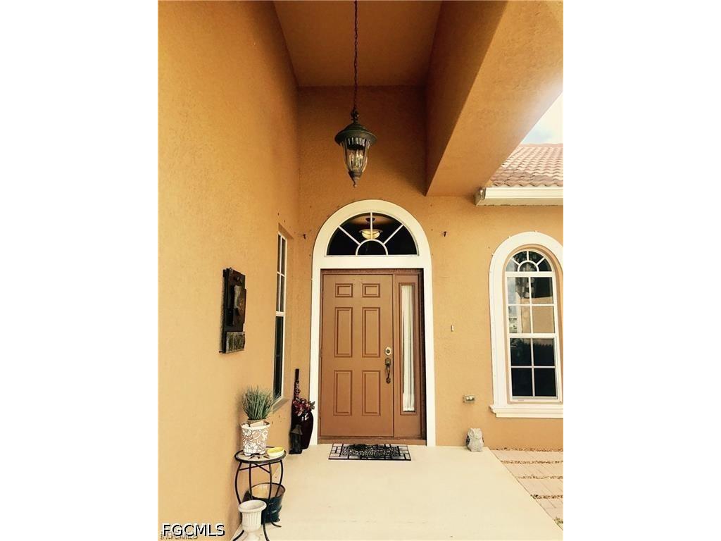 2124 Skyline Boulevard Cape Coral FL 33991 2026014645 image3