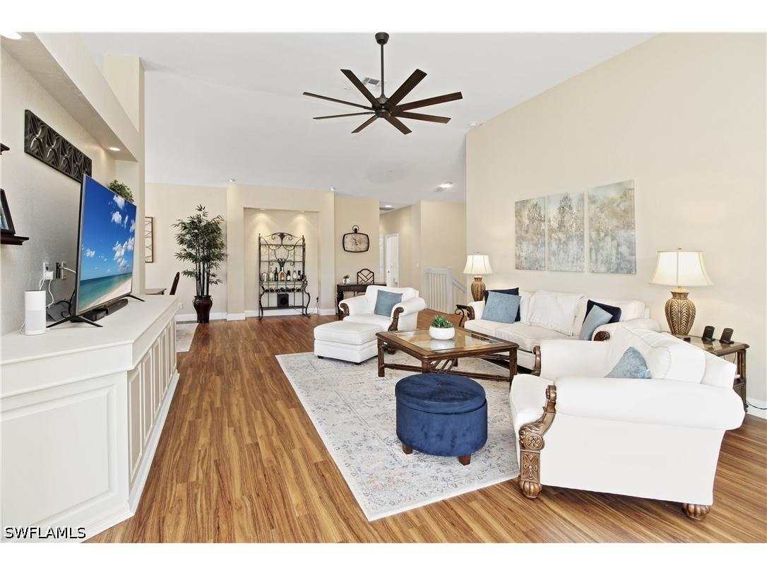 2125 Aberdeen Lane #4-203 Naples FL 34109 226013894 image4
