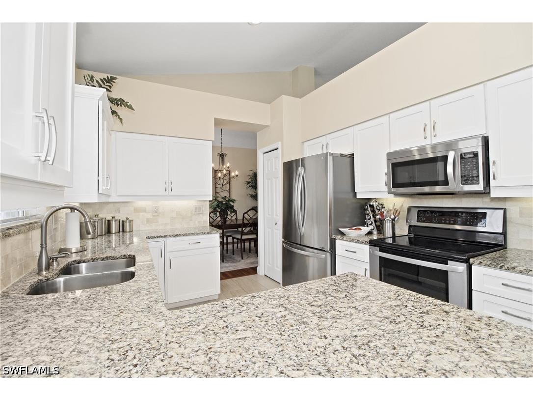 2125 Aberdeen Lane #4-203 Naples FL 34109 226013894 image8