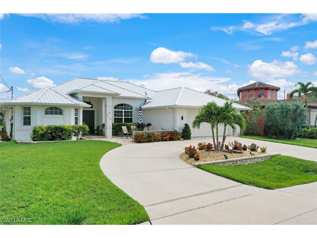 2125 Cape Coral Parkway W Cape Coral FL 33914 223037743 image1