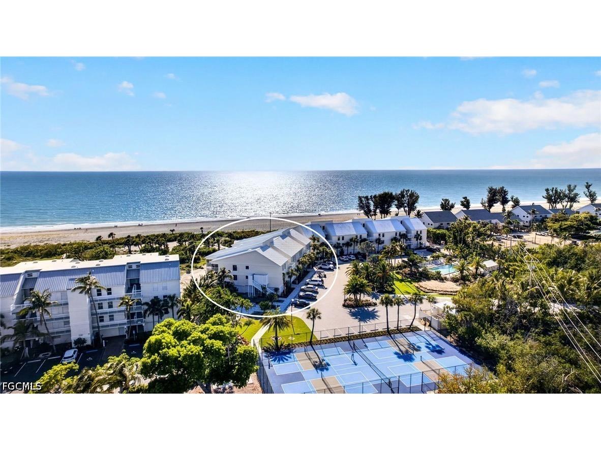 2125 Gulf Beach Villas Captiva FL 33924 2026023718 image1