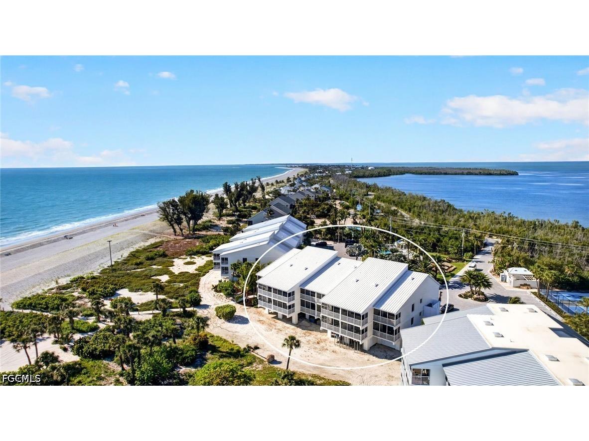 2125 Gulf Beach Villas Captiva FL 33924 2026023718 image5