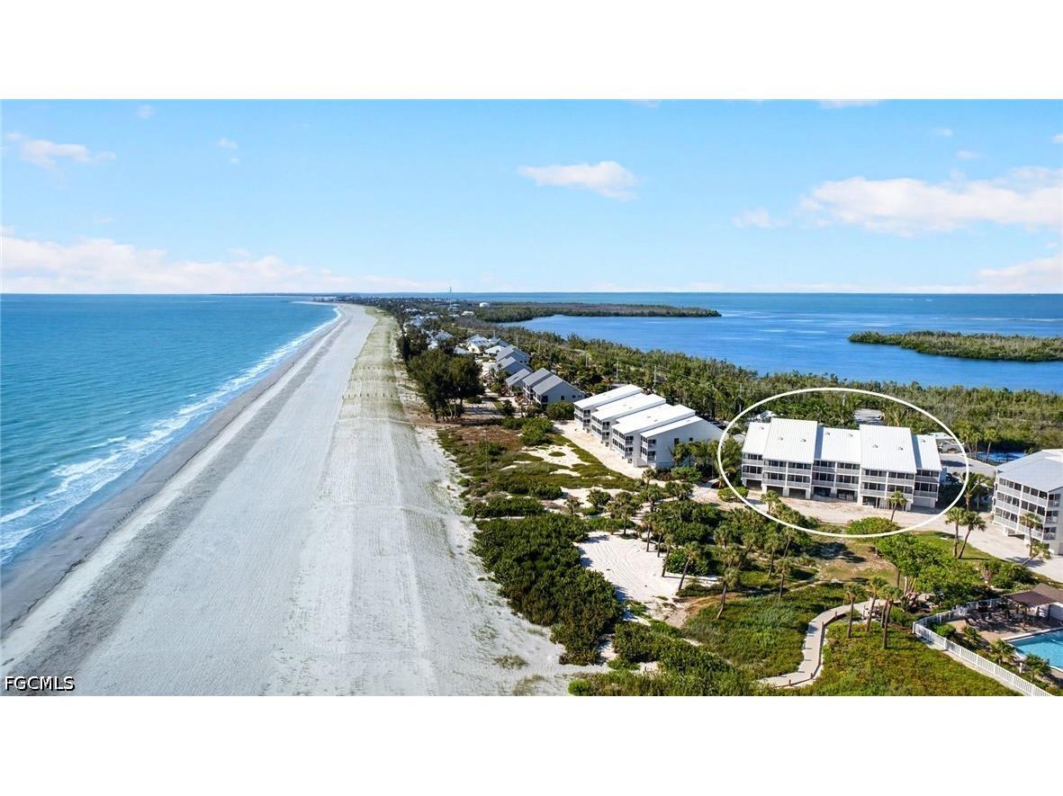 2125 Gulf Beach Villas Captiva FL 33924 2026023718 image7