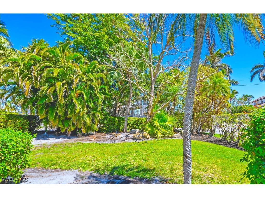 2125 Marina Drive Naples FL 34102 226002350 image32