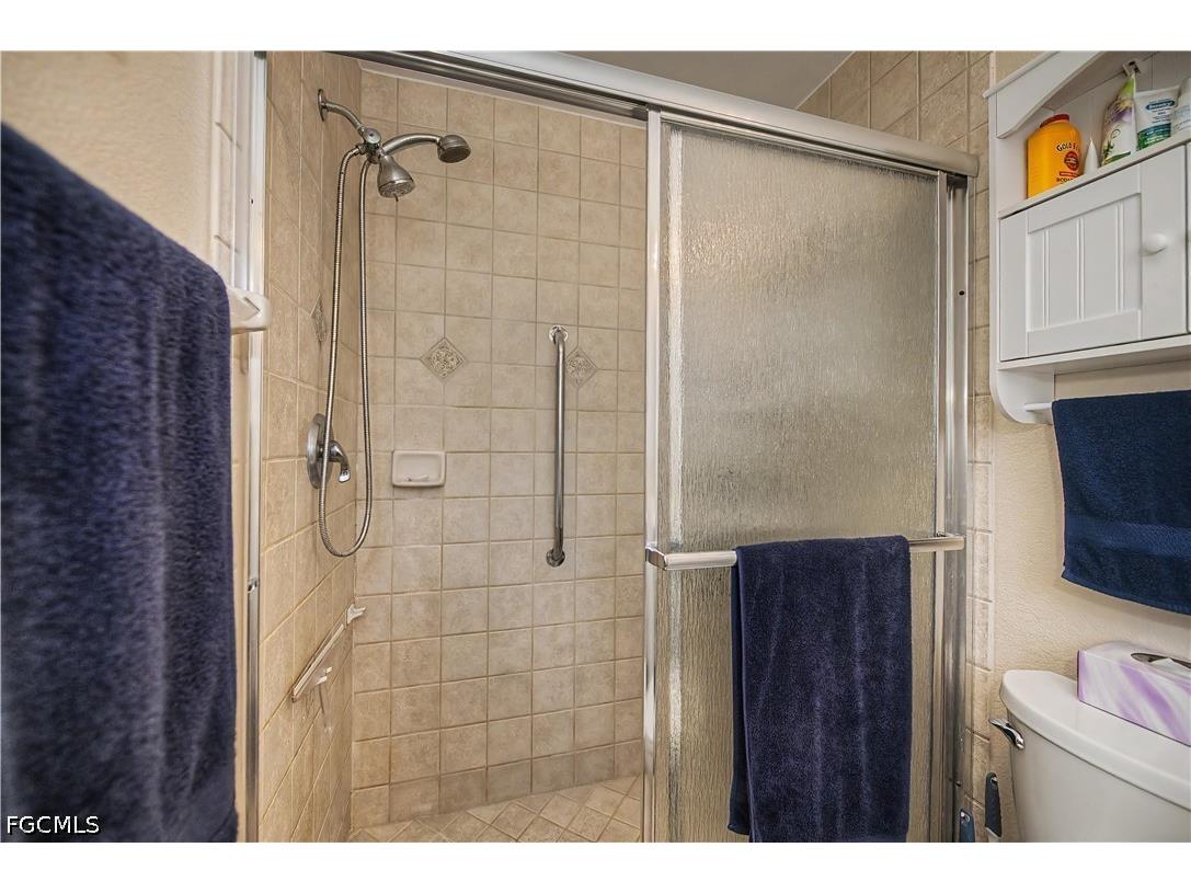 2125 NE 10th Avenue Cape Coral FL 33909 2026028779 image17