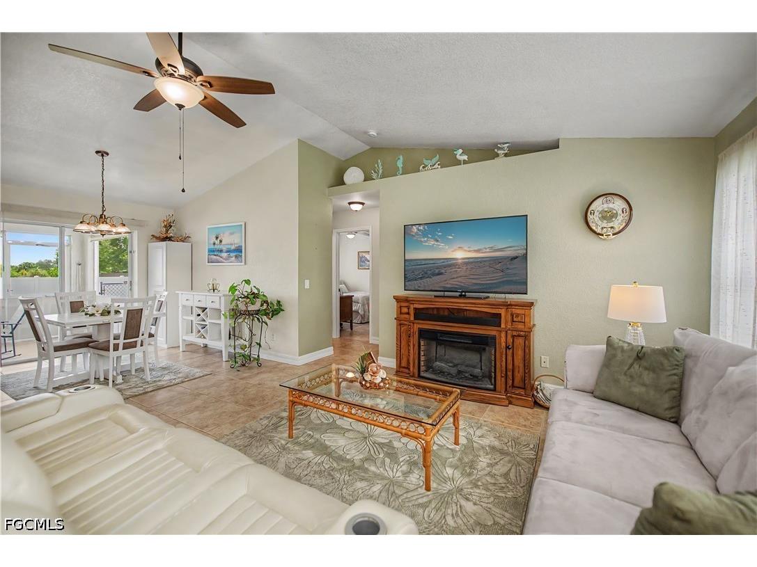 2125 NE 10th Avenue Cape Coral FL 33909 2026028779 image6