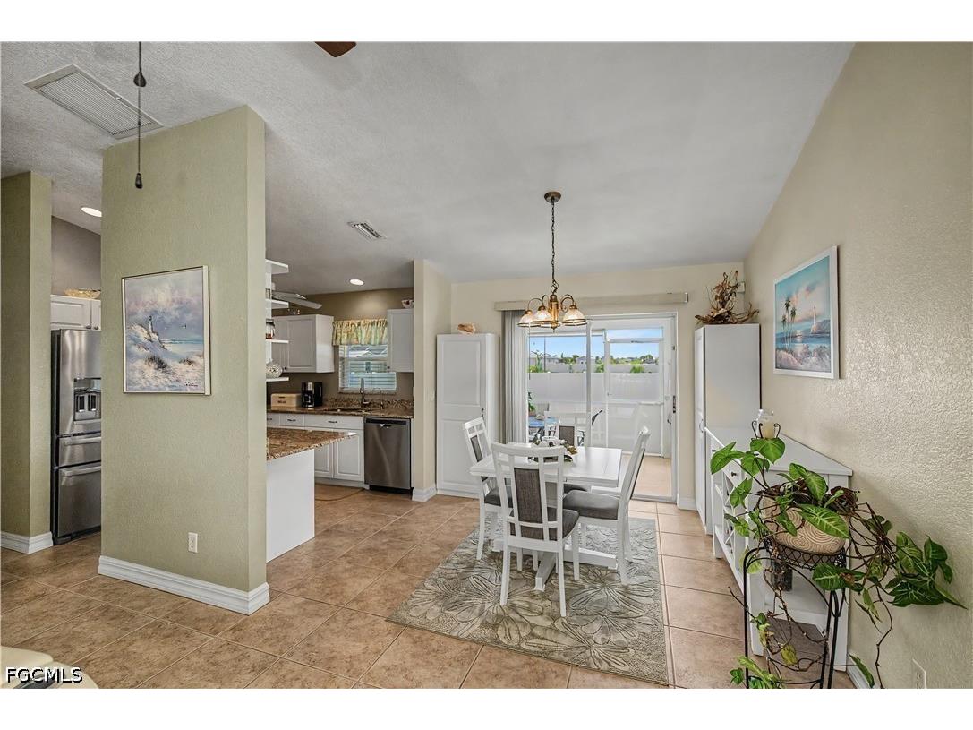 2125 NE 10th Avenue Cape Coral FL 33909 2026028779 image8