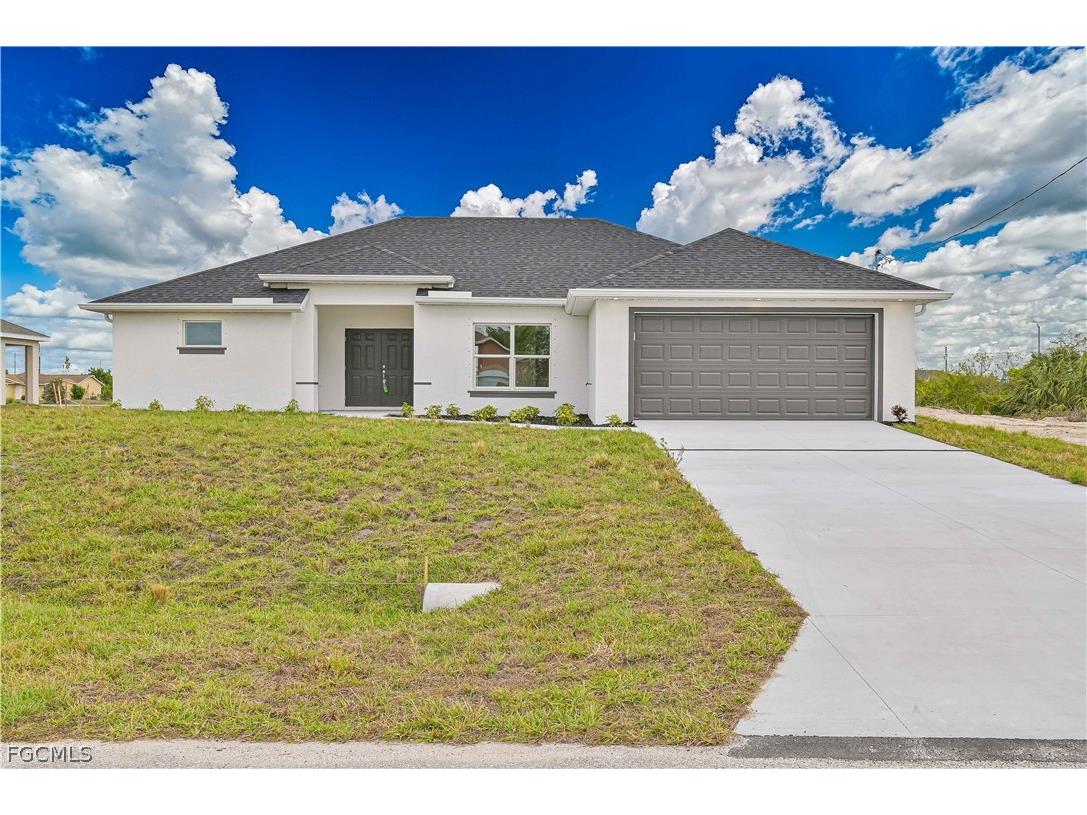 2125 NE 5th Place Cape Coral FL 33909 2026013640 image1