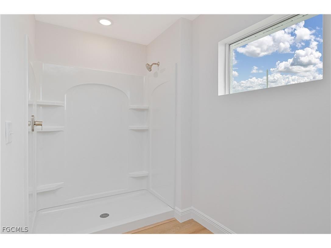 2125 NE 5th Place Cape Coral FL 33909 2026013640 image18