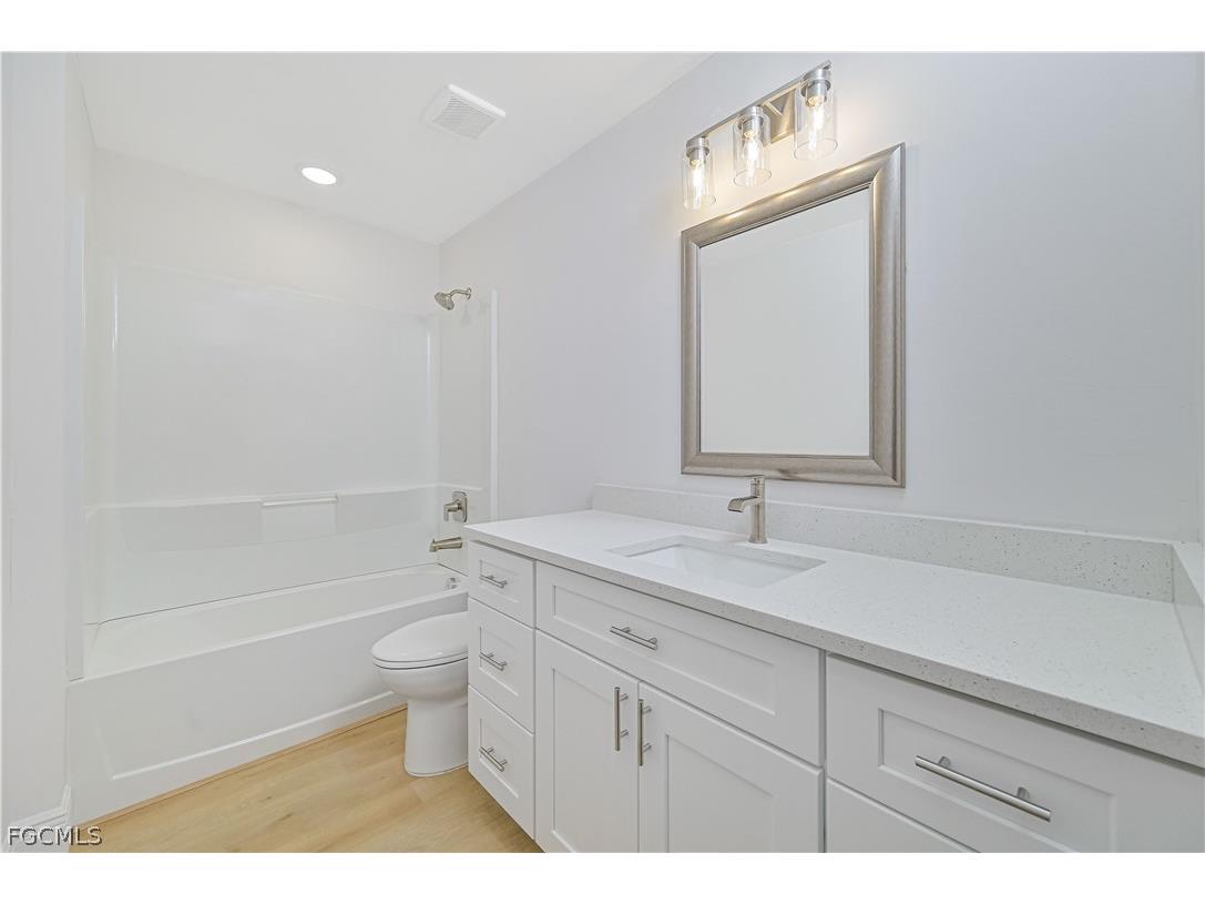 2125 NE 5th Place Cape Coral FL 33909 2026013640 image23