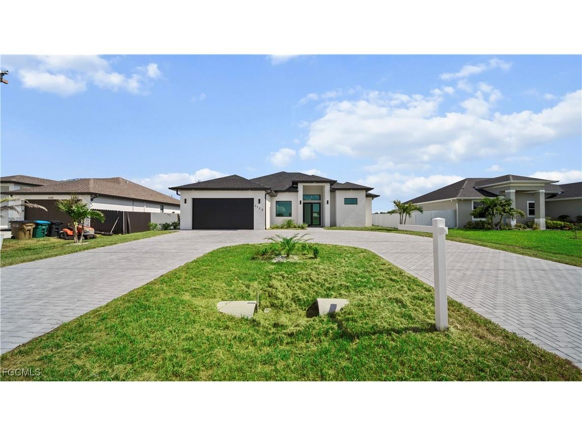 2125 SW Trafalgar Parkway Cape Coral FL 33991 2025005825 image1