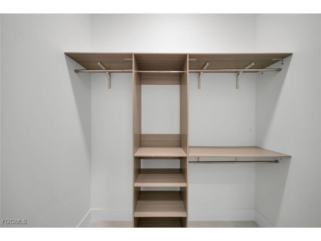 2125 SW Trafalgar Parkway Cape Coral FL 33991 2025005825 image11