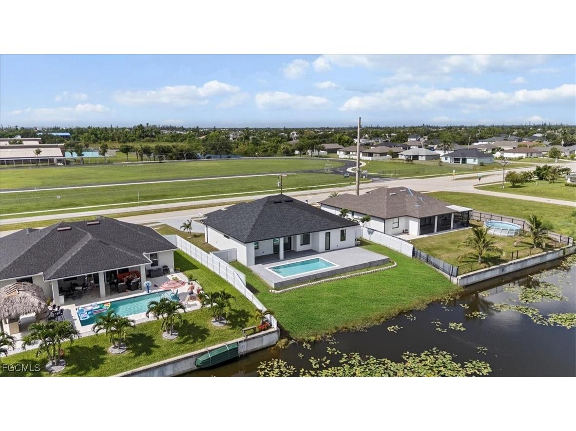 2125 SW Trafalgar Parkway Cape Coral FL 33991 2025005825 image27