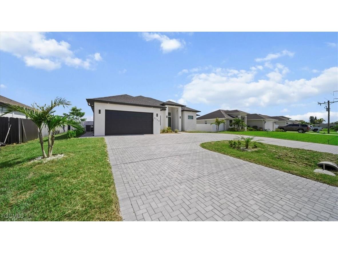 2125 SW Trafalgar Parkway Cape Coral FL 33991 2025005825 image30