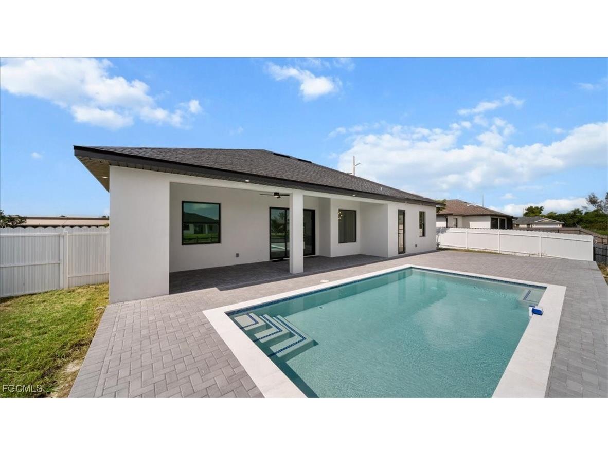 2125 SW Trafalgar Parkway Cape Coral FL 33991 2025005825 image7