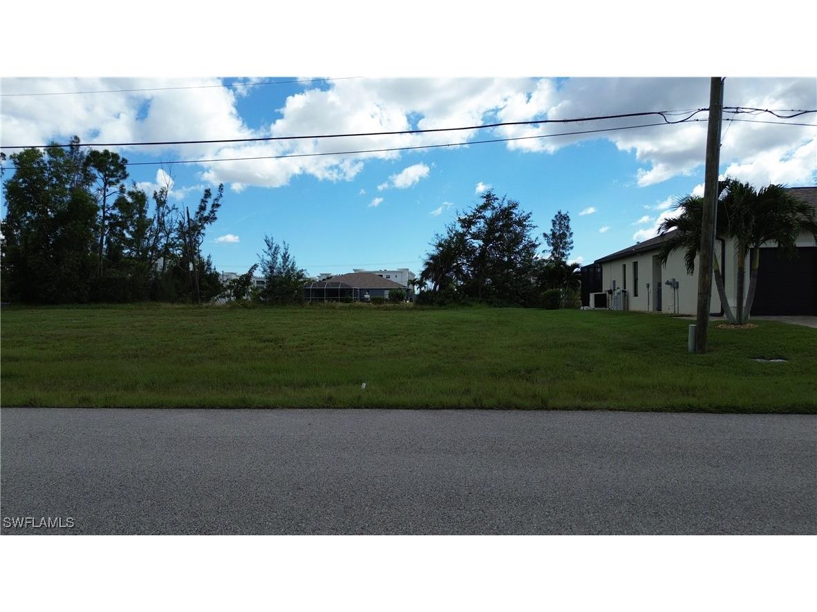 2126 SW 22nd Terrace Cape Coral FL 33991 224077929 image1