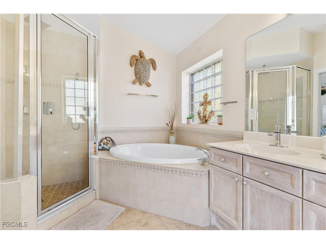 2126 SW 47th Street Cape Coral FL 33914 2025017098 image30