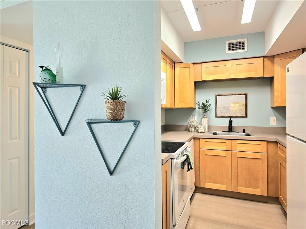 21267 Gertrude Avenue #114 Port Charlotte FL 33952 2025011259 image4