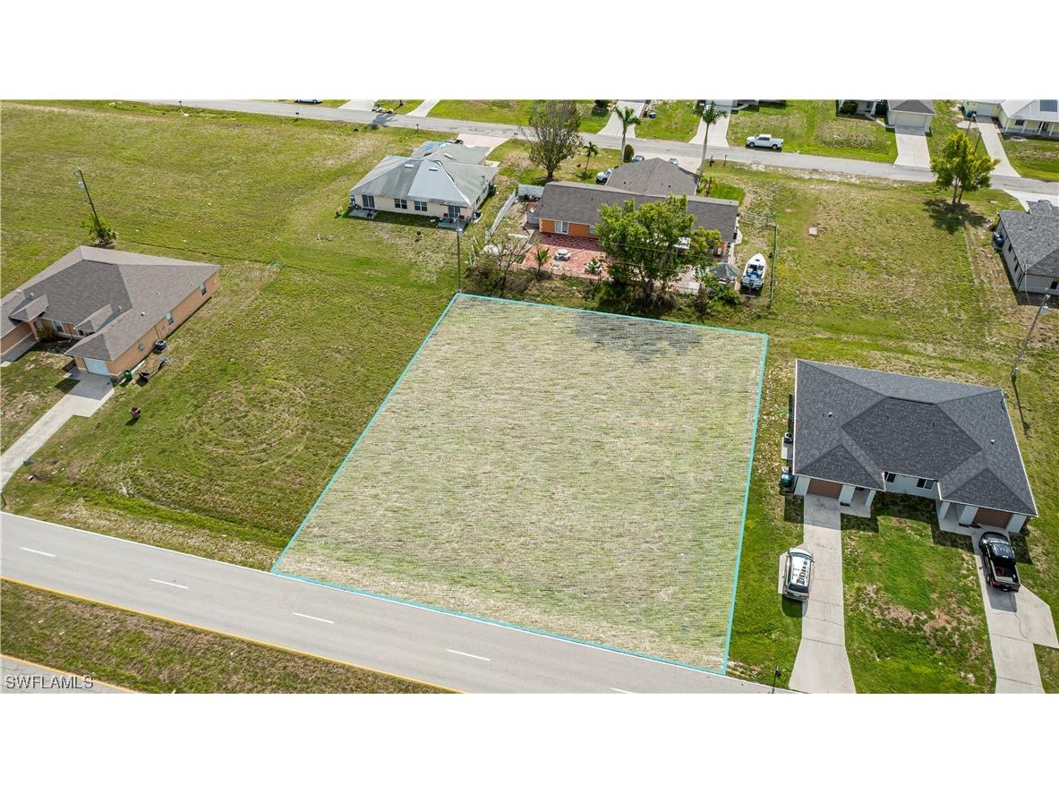 2127 Andalusia Boulevard Cape Coral FL 33909 223033796 image1