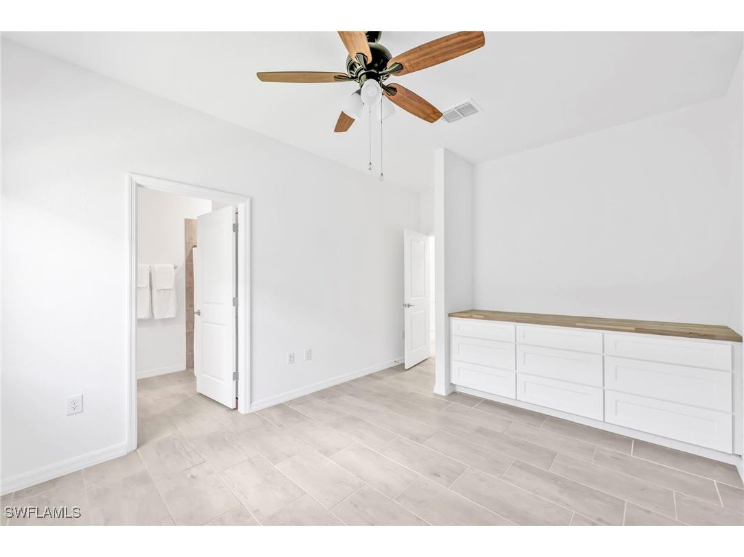 2127 Hamlin Street Naples FL 34120 225047712 image29