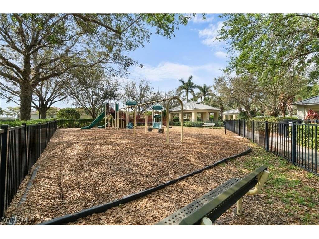 2127 Hamlin Street Naples FL 34120 225047712 image47