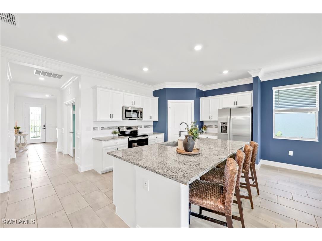 2127 Hamlin Street Naples FL 34120 225047712 image7