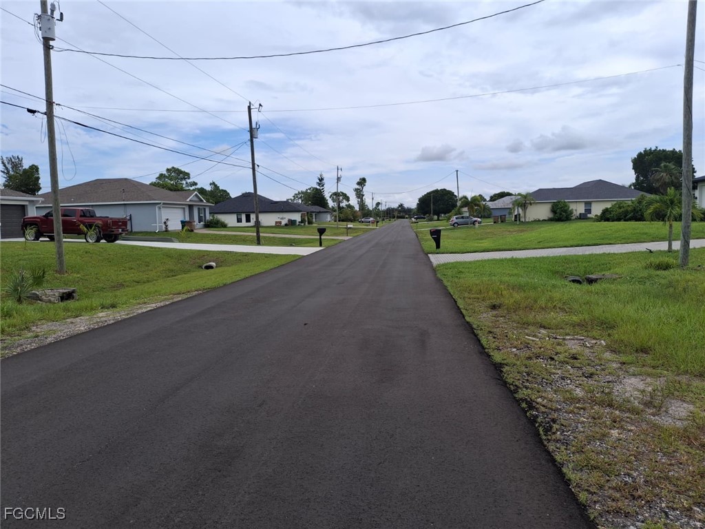 2127 NE 34th Terrace Cape Coral FL 33909 2025007540 image4