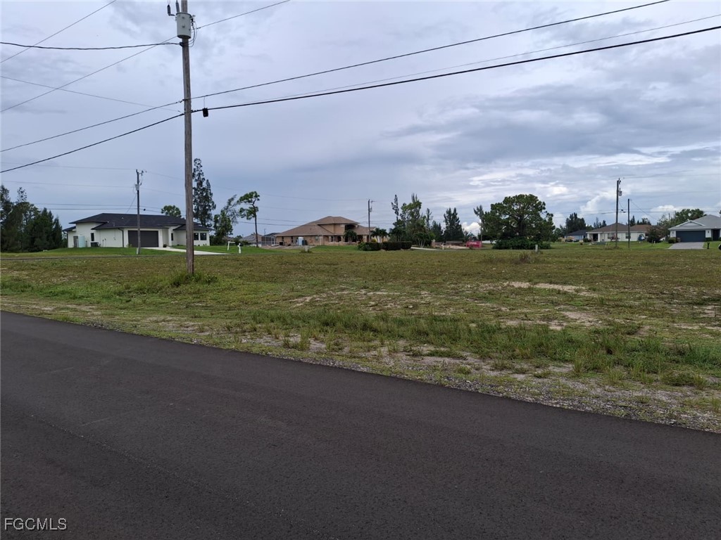 2127 NE 34th Terrace Cape Coral FL 33909 2025007540 image5