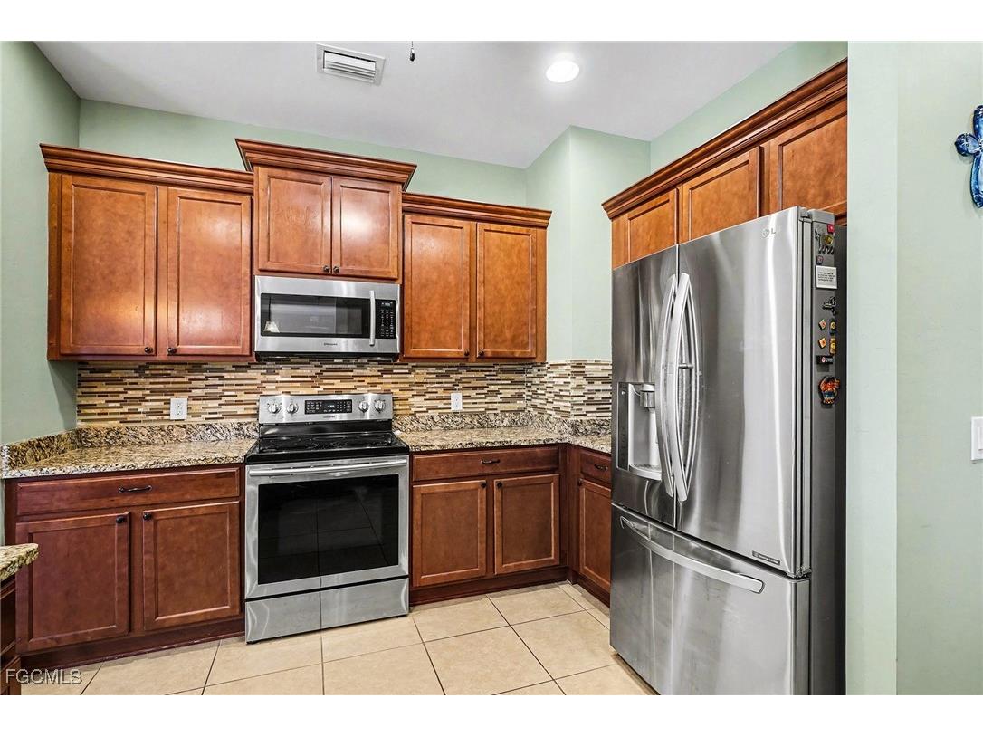 2127 SE 17th Place Cape Coral FL 33990 2025025665 image12