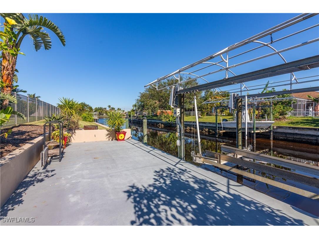 2127 SE 17th Place Cape Coral FL 33990 225051083 image34