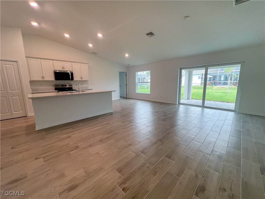 2127 SW 12th Avenue Cape Coral FL 33991 2025009135 image5