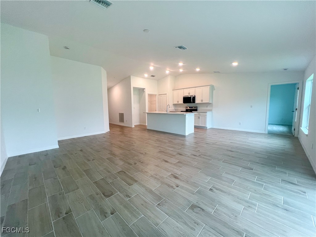 2127 SW 12th Avenue Cape Coral FL 33991 2025009135 image6