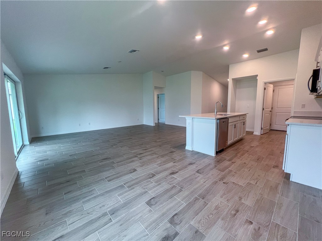 2127 SW 12th Avenue Cape Coral FL 33991 2025009135 image7