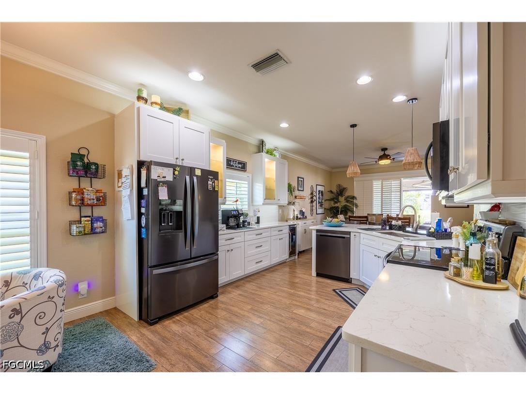 2128 Cape Heather Circle Cape Coral FL 33991 2026018268 image7