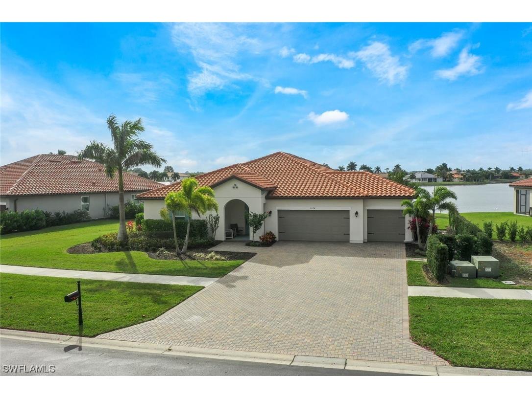 2128 Grove Drive Naples FL 34120 224006052 image1